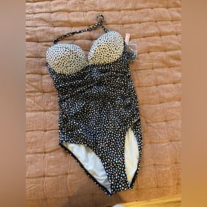 Victoria Secret Black and White Bathing Suit NWT